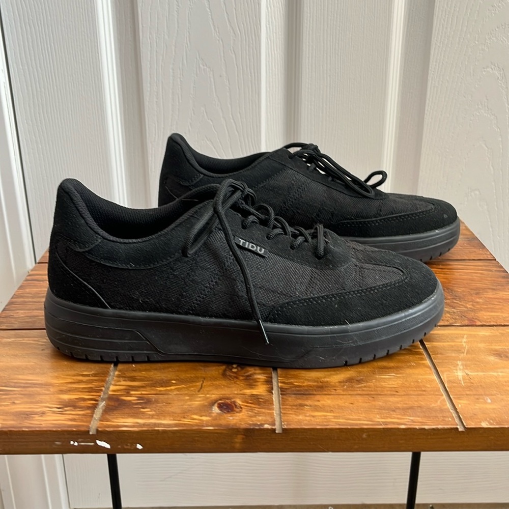 Tidu women’s canvas, walking shoes with orthopedic arch support